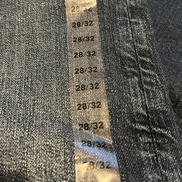 NWT size 28x32 Bootcut American Eagle Jeans - Picture 2 of 6